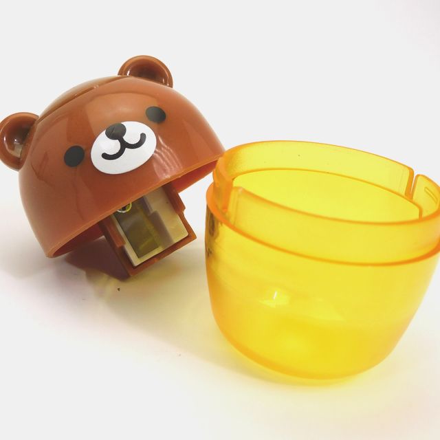 文具 鉛筆削り 消しゴム ペットボトルえんぴつ削り 動物 ブラウン 100均商品で経費削減 ぱちぱち通販