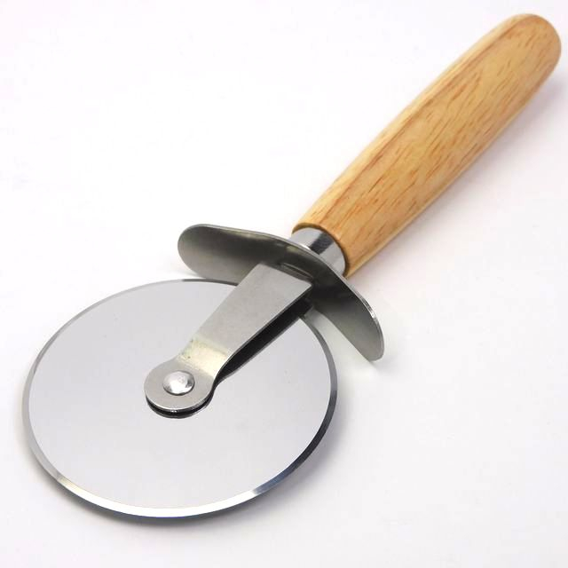 キッチン用品 台所用品 調理器具 木柄ピザカッター 100均商品で経費削減 ぱちぱち通販